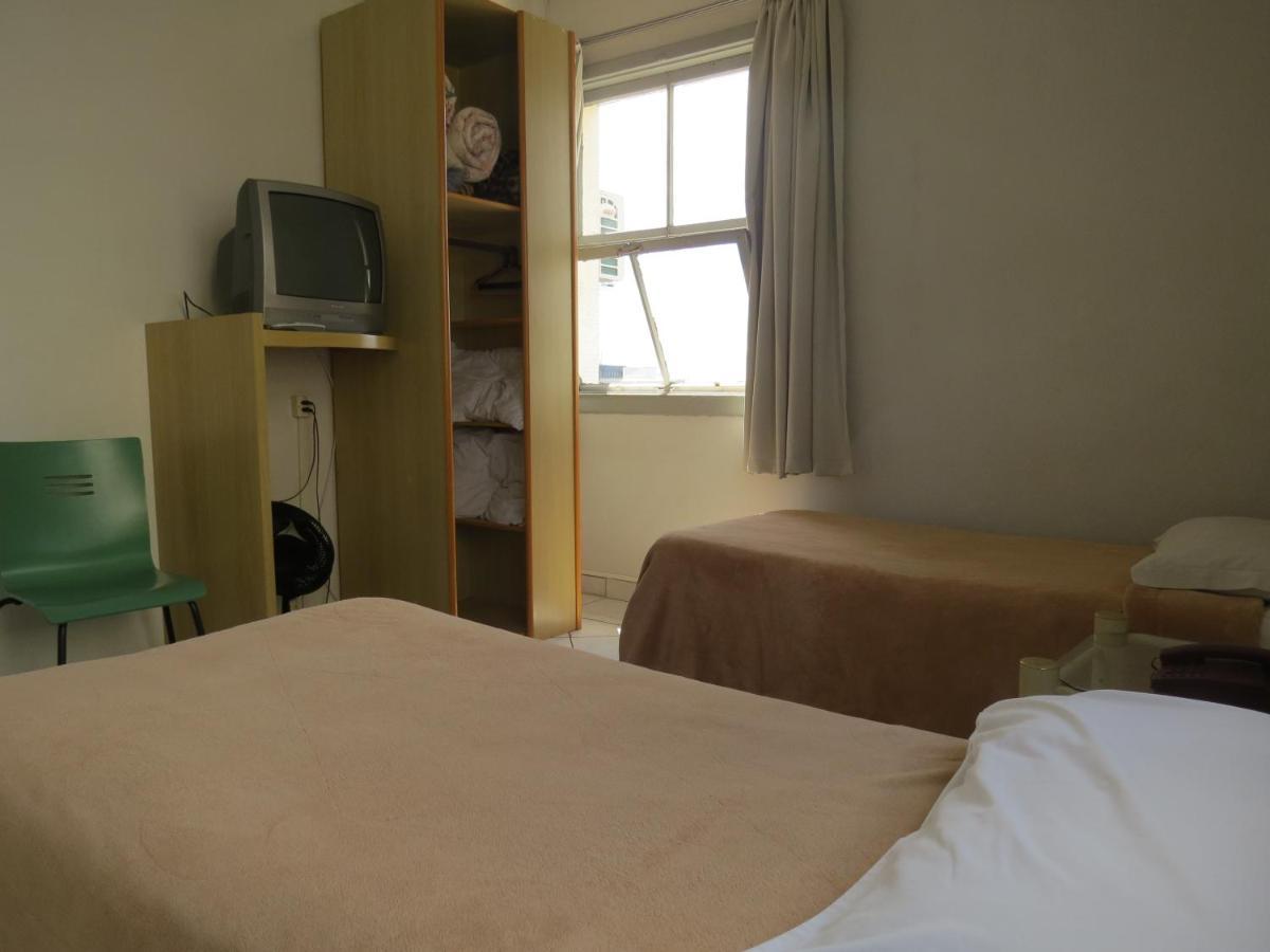 City Hotel กาเชียสโดซุล ภายนอก รูปภาพ